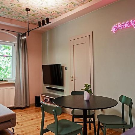 W12 Home Station - Apartement Greenpink Zielona Góra Kültér fotó