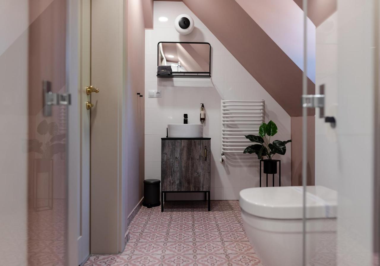 W12 Home Station - Apartement Greenpink Zielona Góra Kültér fotó