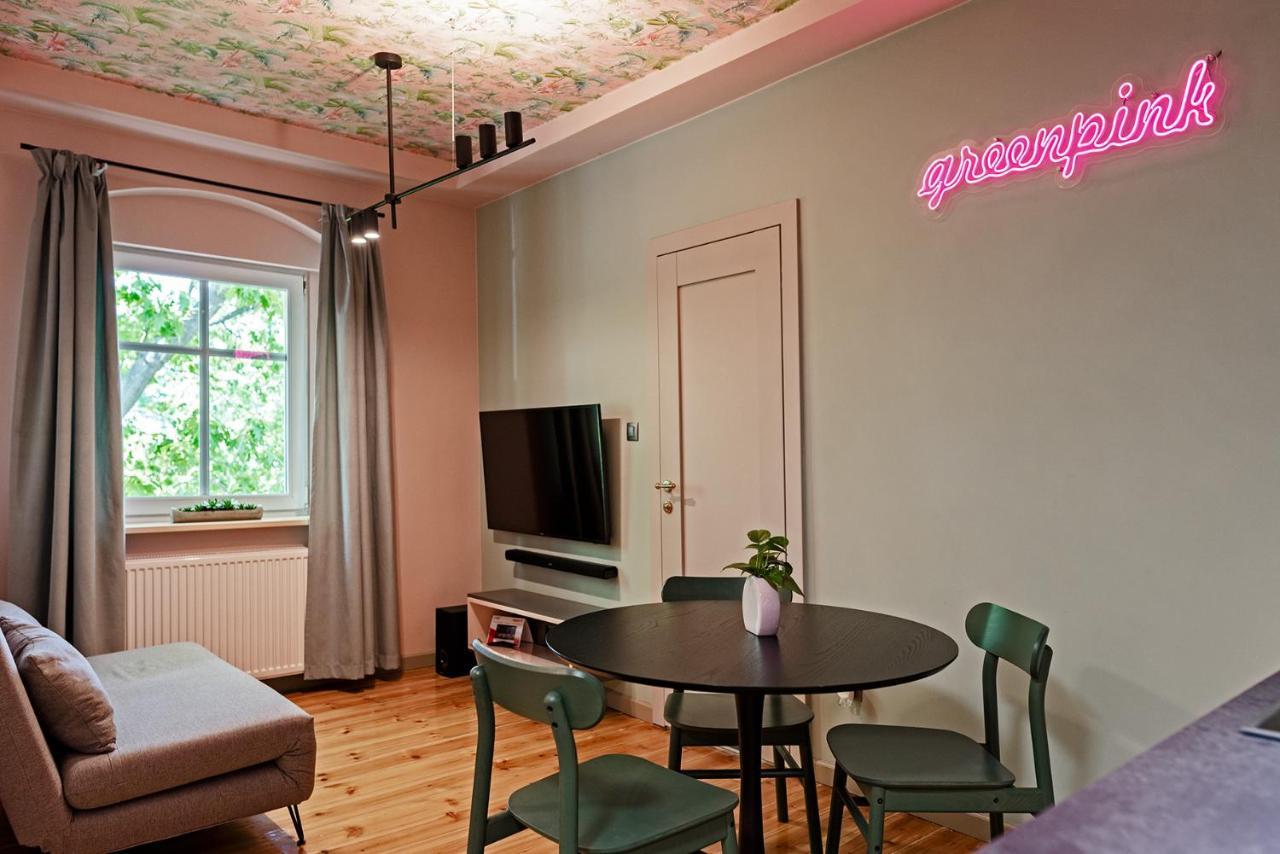 W12 Home Station - Apartement Greenpink Zielona Góra Kültér fotó