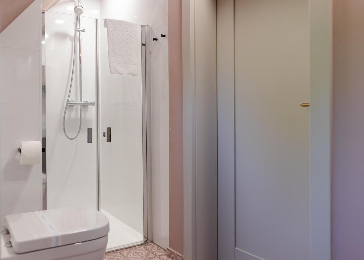 W12 Home Station - Apartement Greenpink Zielona Góra Kültér fotó